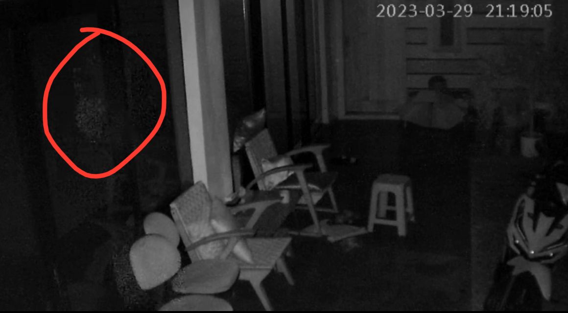 Geger, Jessica Iskandar Posting Penampakan seperti Pocong Tertangkap CCTV di Rumahnya